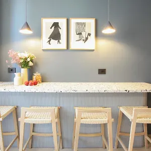 https://c-bla-certosa-suites.it-lombardy.com