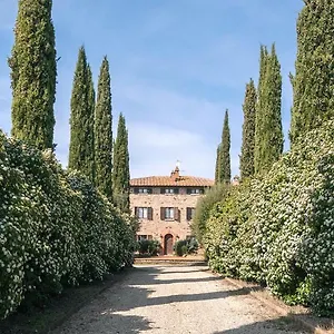 https://villa-chiccheio.it-tuscanyhotel.com